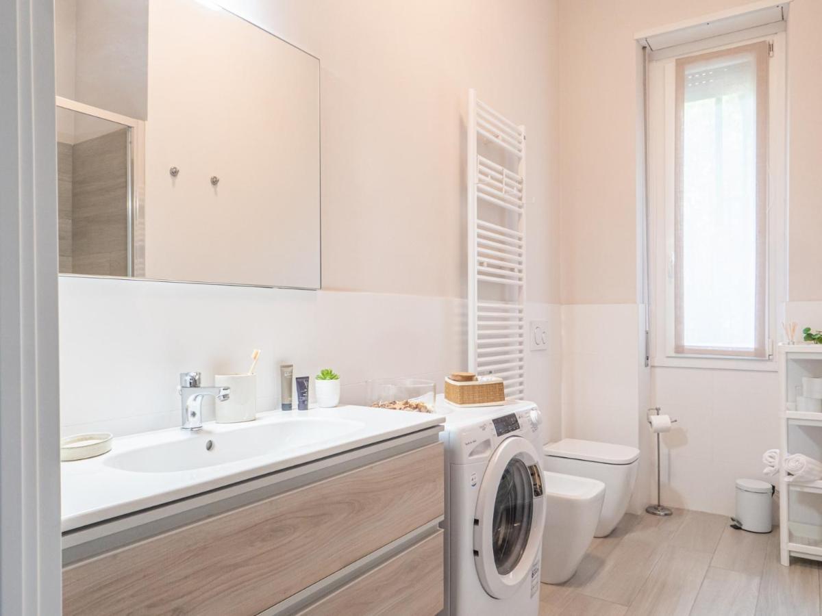 The Best Rent - Apartment With Balcony In Milan Downtown Exterior photo